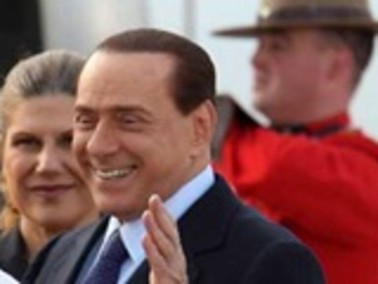 Exsecretaria de Berlusconi fue detenida con 24 kilos de cocaína en aeropuerto italiano