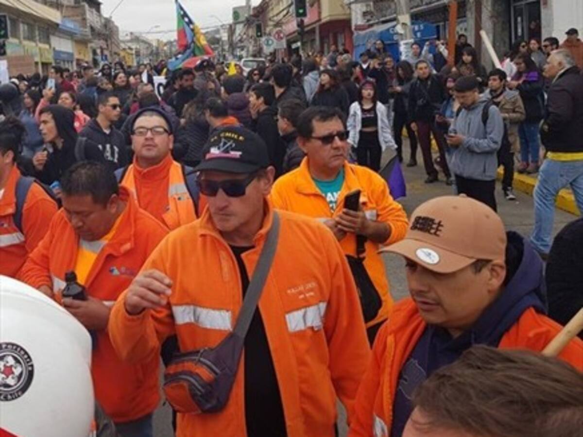 Portuarios advirtieron que evalúan bloqueo internacional de todos los barcos que salgan desde Chile
