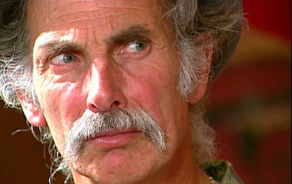 Héctor Noguera como "Melquíades" en Romané de TVN.