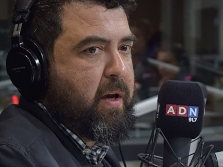 Óscar Contardo: La política sexual de la Iglesia es un caldo de cultivo para el abuso