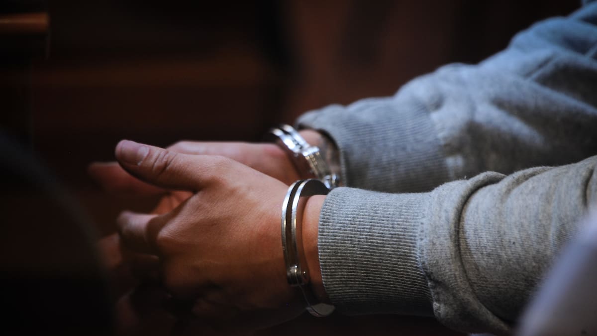 Con cuchillo y arma de fogueo: detienen a tres menores de 14 y 15 años por asaltos a transeúntes en La Reina