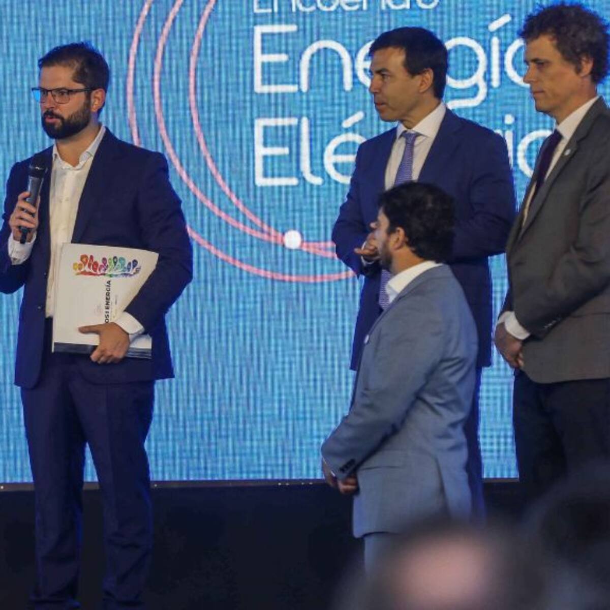 Presidente Boric llama a los poderes del Estado a «dar vuelta la página de los momentos de fricción» tras elección de Fiscal Nacional
