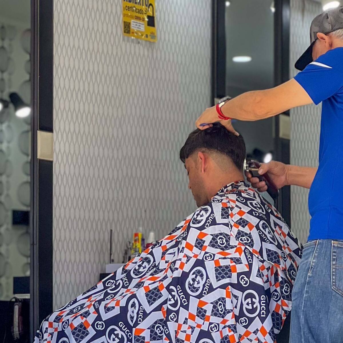 Diputados buscan endurecer reglas para barberías: esta es la nueva exigencia que proponen