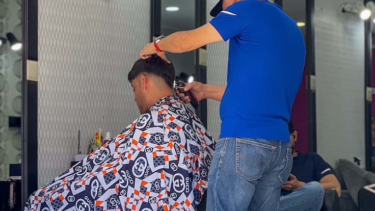 Diputados buscan endurecer reglas para barberías: esta es la nueva exigencia que proponen