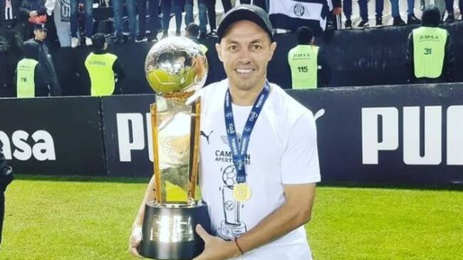 Marcelo Díaz es campeón con Libertad del Torneo de Apertura en Paraguay