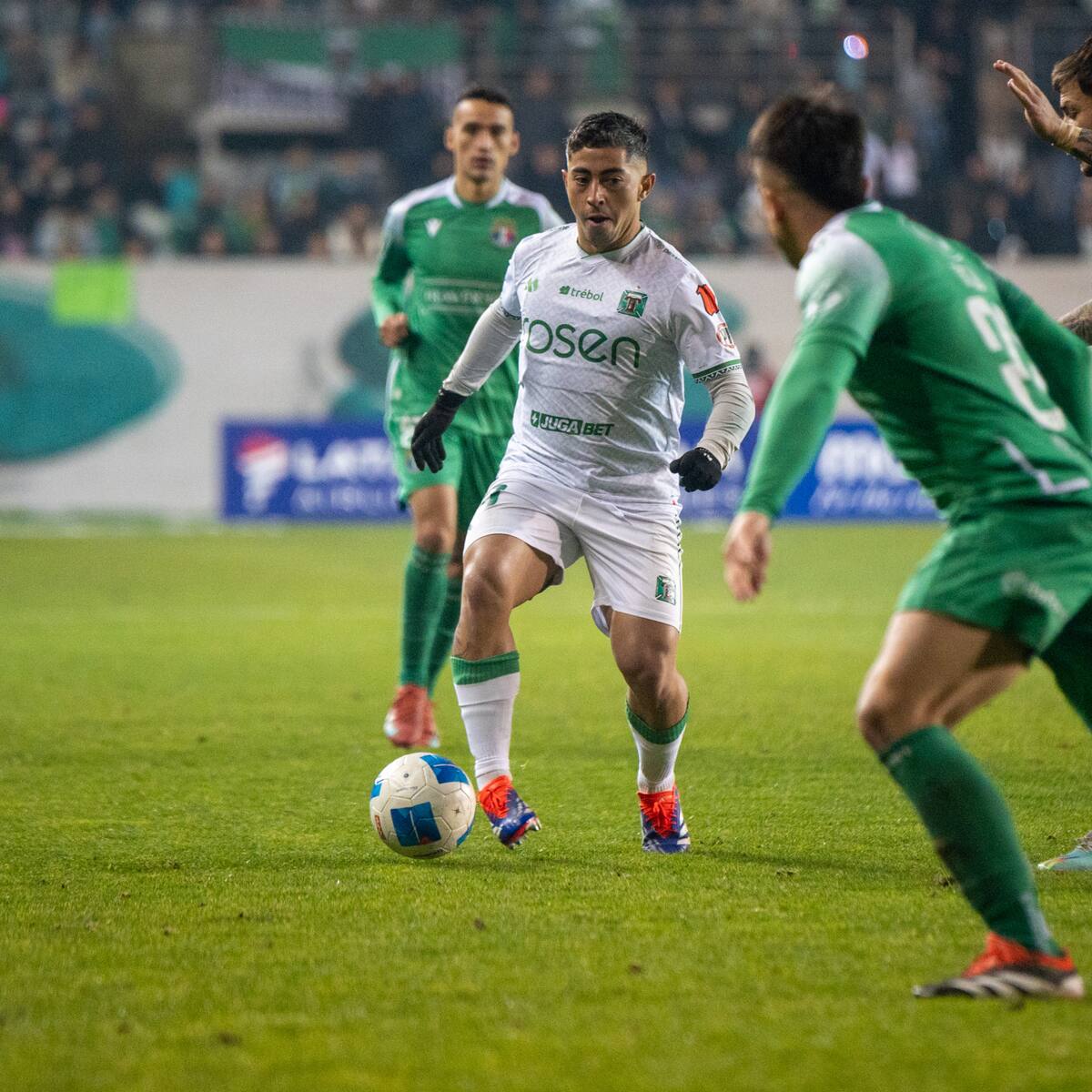 Mercado de fichajes del fútbol chileno, hoy 15 de diciembre en vivo: rumores y traspasos de la Liga de Primera y Primera B