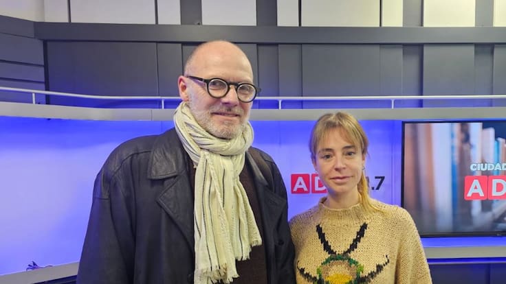 Exitosa obra argentina “Empieza con D, Siete Letras” llega a Chile: “No es una adaptación, es el texto tal cual”