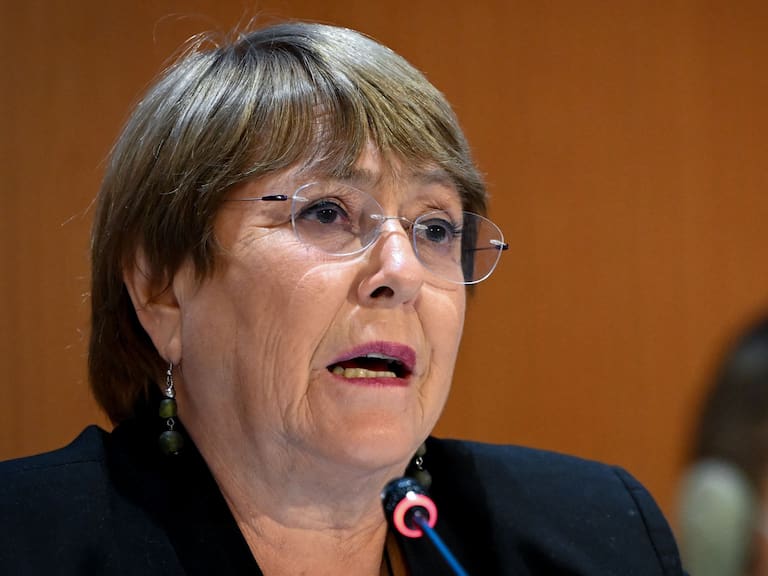 Michelle Bachelet advierte de «crecientes evidencias» de crímenes de guerra en Ucrania