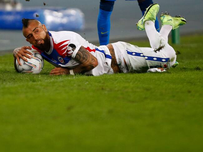 Arturo Vidal y Neymar intercambiaron mensajes en Instagram