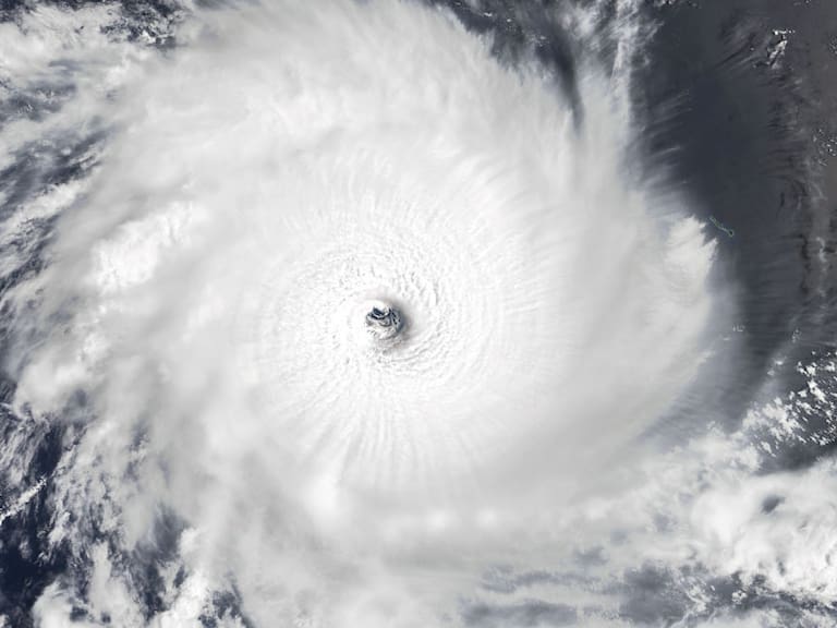 Imagen satelital del ciclón tropical Chido sobre el territorio de la zona norte de Mozambique en África