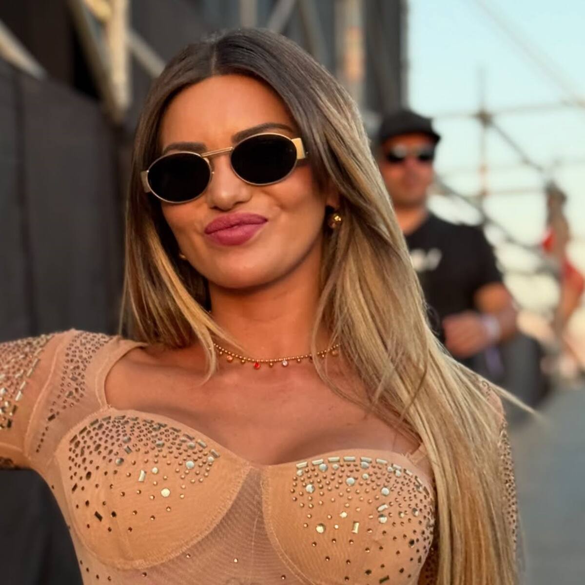 “Brindo por mi nueva vida”: Faloon Larraguibel celebró su divorcio de Jean Paul Pineda con emotiva foto