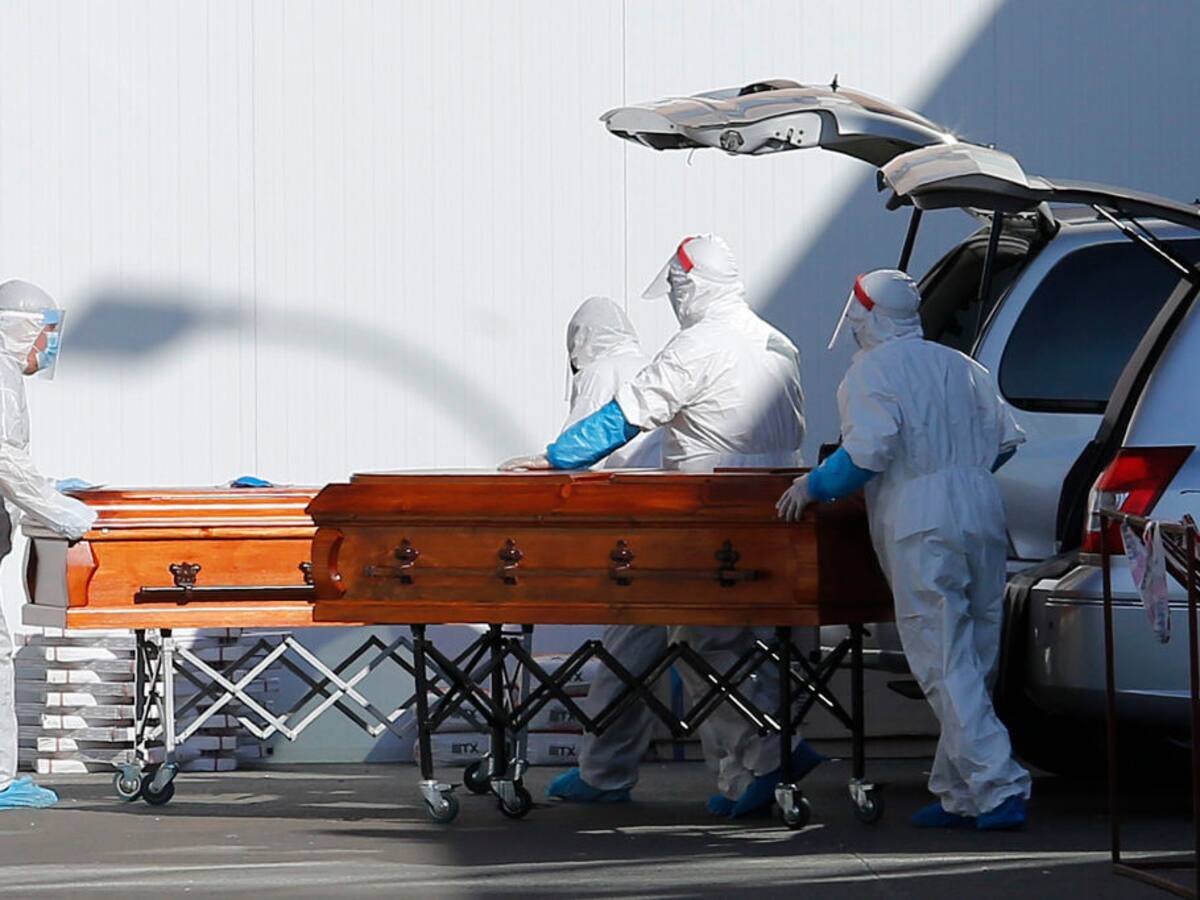 Instituto de la U. de Washington proyectó 11.970 muertes en Chile por el Covid-19