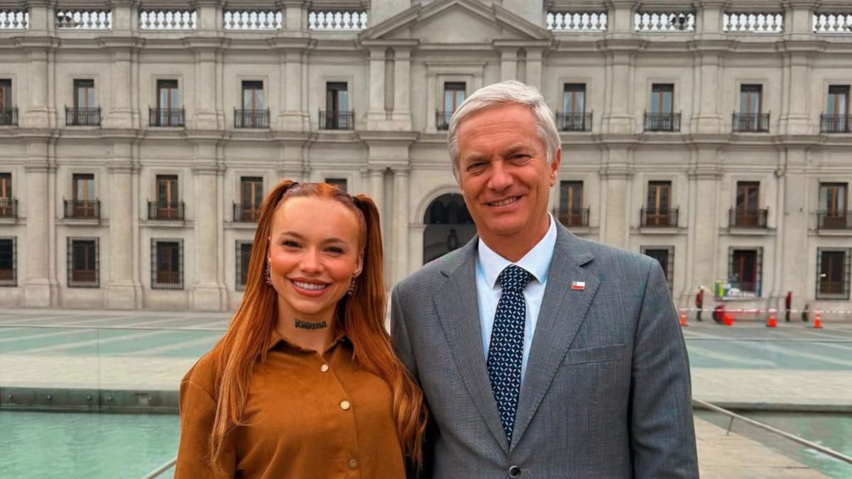 Quién es Angie Corine, la rapera de derecha que llegó a La Moneda y se tomó una foto con el Presidente Kast