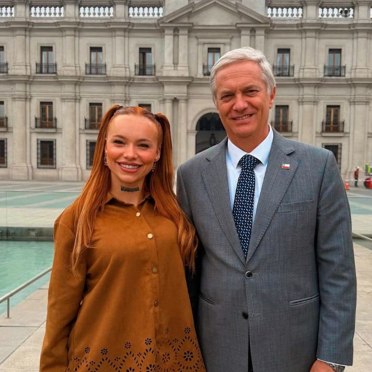 Quién es Angie Corine, la rapera de derecha que llegó a La Moneda y se reunió con José Antonio Kast