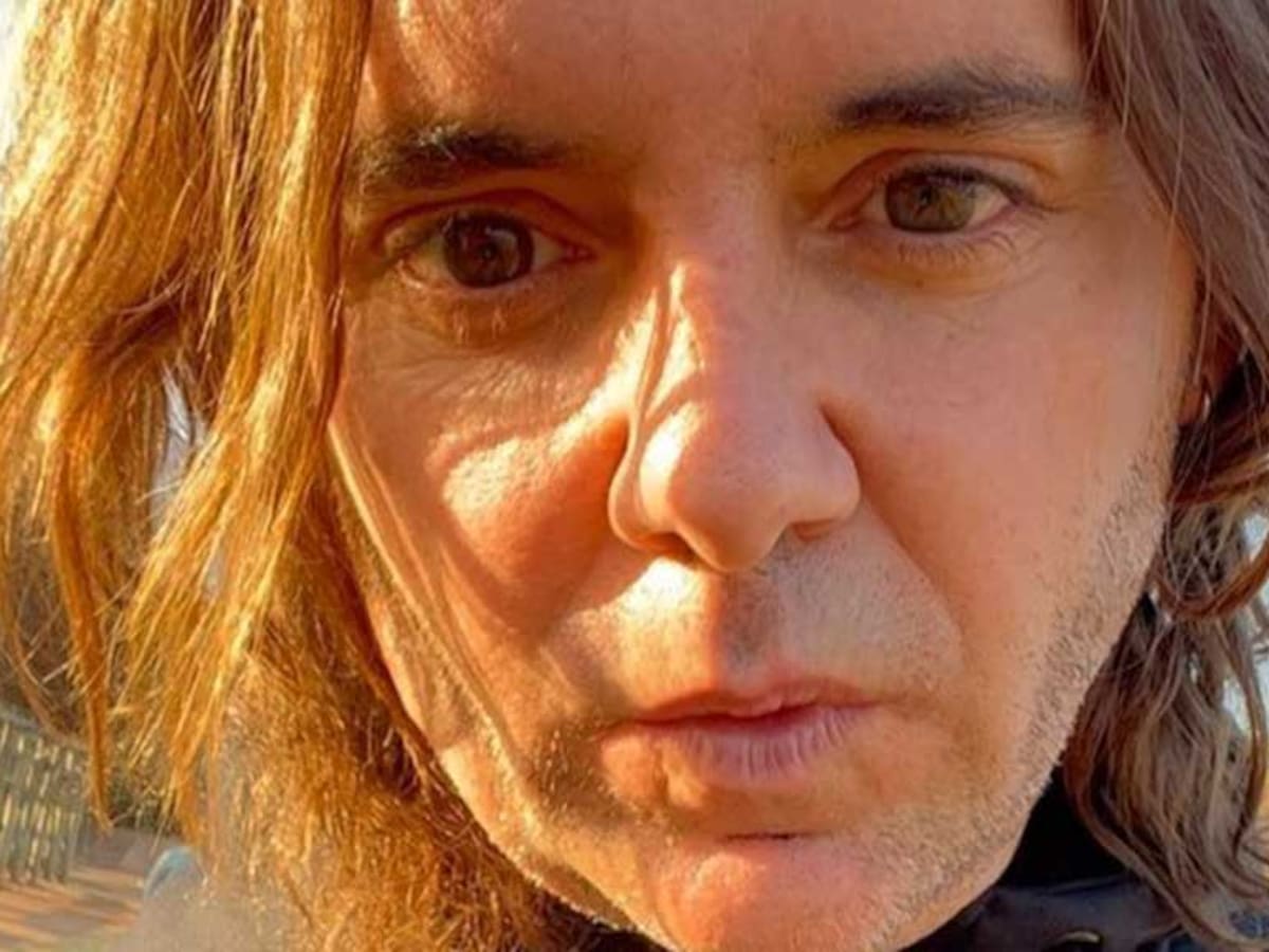 Víctima y expareja de Sebastián Eyzaguirre desclasifica los audios, correos y videos que condenaron al expanelista de “CQC”