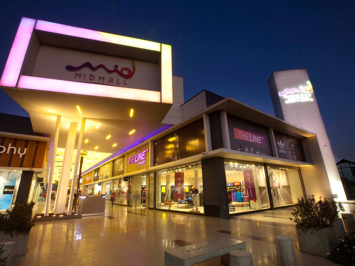 Guardias frustran intento de robo en Mid Mall de Maipú: un grupo de al menos 10 sujetos trataba de asaltar una tienda del centro comercial
