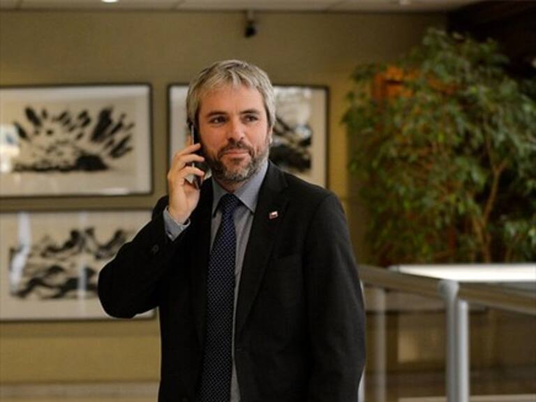 Gobierno convocó a miembros de la oposición en comisión de Constitución, pero rechazaron invitación