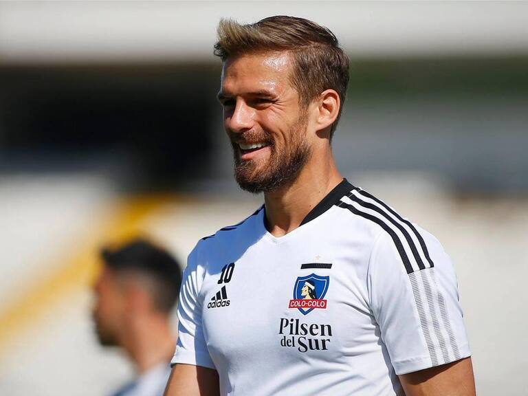 Christian Santos anotó su primer gol con la camiseta de Colo Colo en un amistoso ante Lautaro de Buin