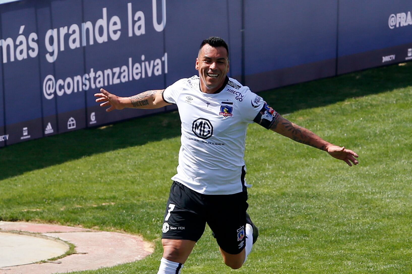 Autorizado y oficial: Esteban Paredes regresa al profesionalismo en el fútbol chileno | Agencia Uno