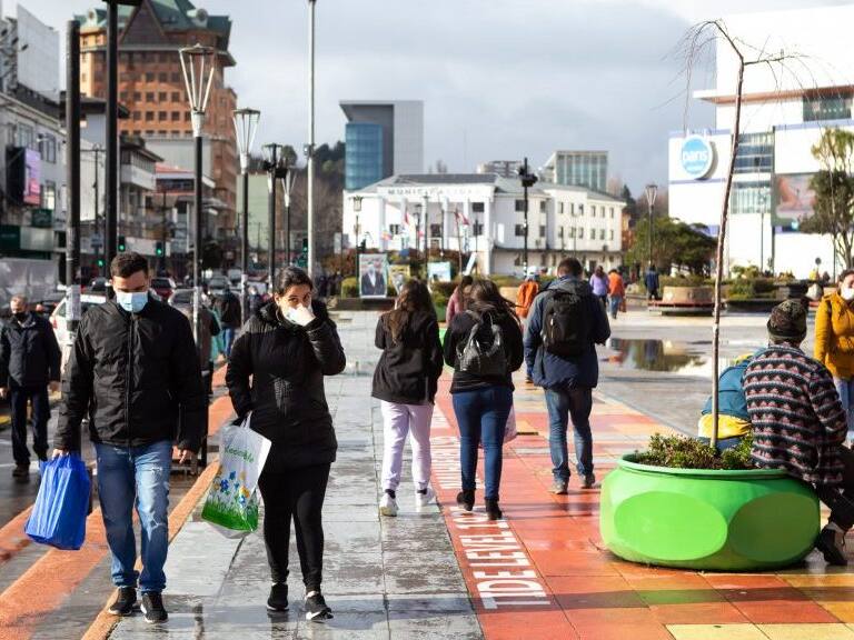 10 DE JULIO 2021 / PUERTO MONTTLa ciudad vive su primer fin de semana sin cuarentena después de un año, tras avanzar a Fase 3 de Preparación en el Plan Paso a Paso contra el Covid-19
FOTO: FELIPE CONSTANZO / AGENCIAUNO
