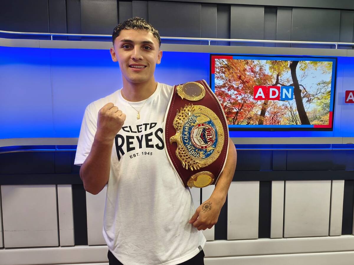 Es campeón mundial junior de boxeo pese a la estafa sufrida por su familia tras la pelea: “Lo tomo como motivación extra para mi defensa”