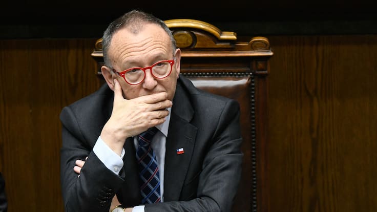 Insistirán en utilizar la vía judicial: Gobierno prepara cambios para acelerar el levantamiento del secreto bancario tras rechazo del Senado