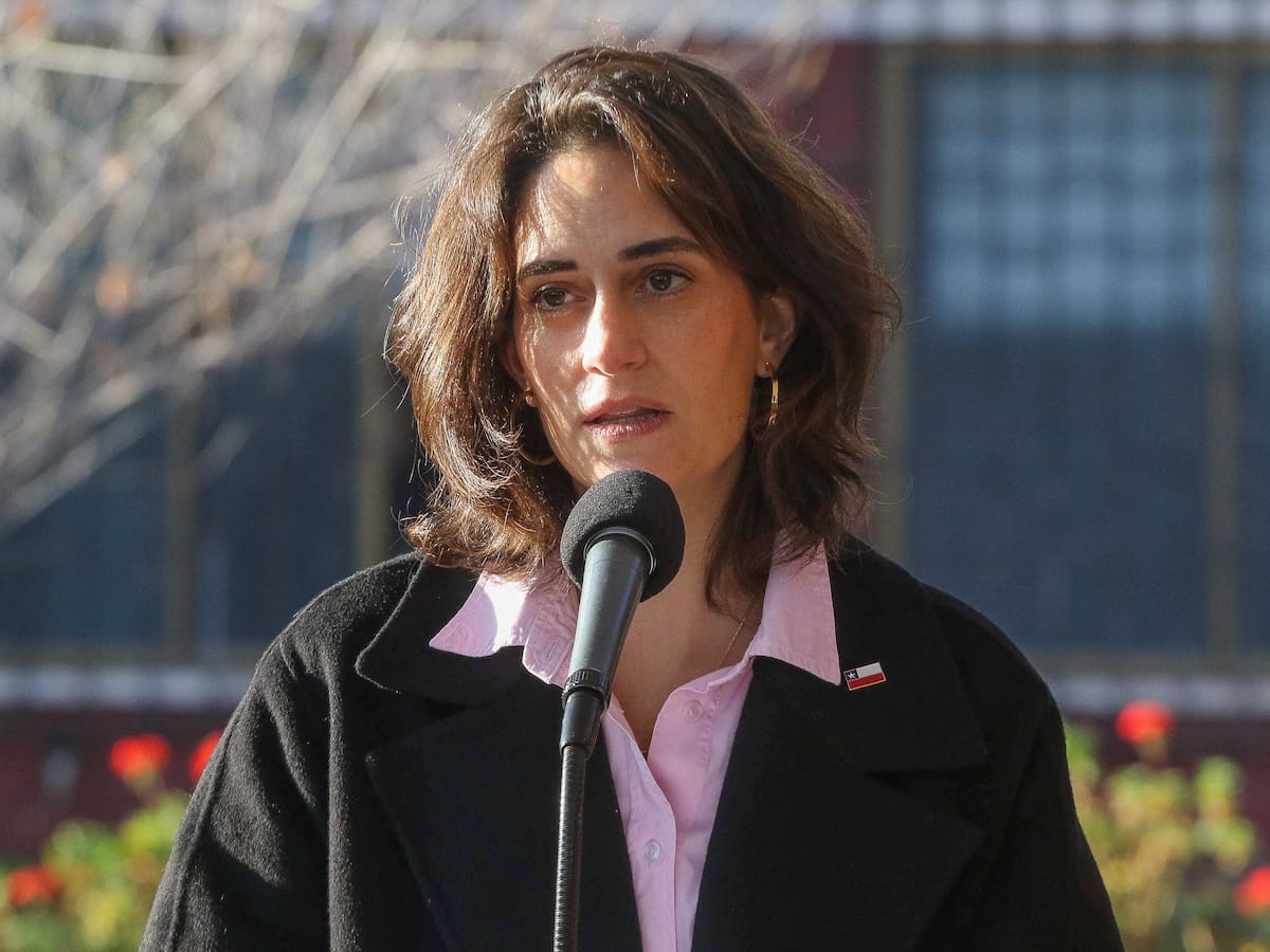 Ministra Wulf aclara que niños haitianos identificados por municipios “no necesariamente corresponden a los 64 del preinforme”