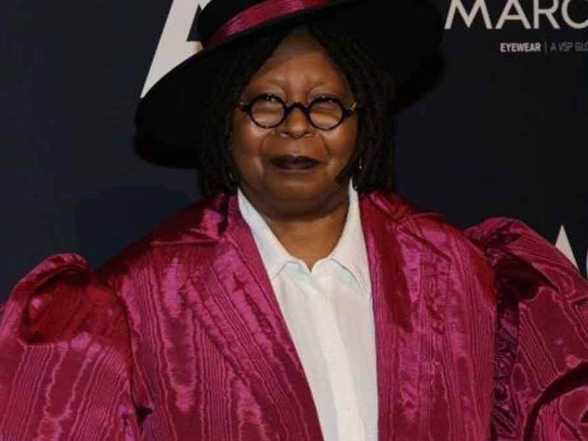 Suspendieron a Whoopi Goldberg de su programa por polémico comentario sobre el Holocausto
