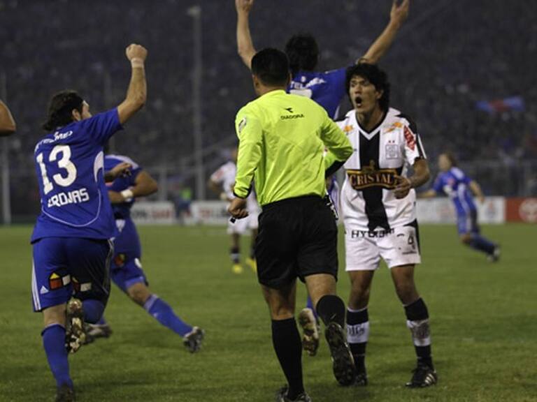 La batalla de Pelusso: A una década de la polémica clasificación de la U en Copa Libertadores