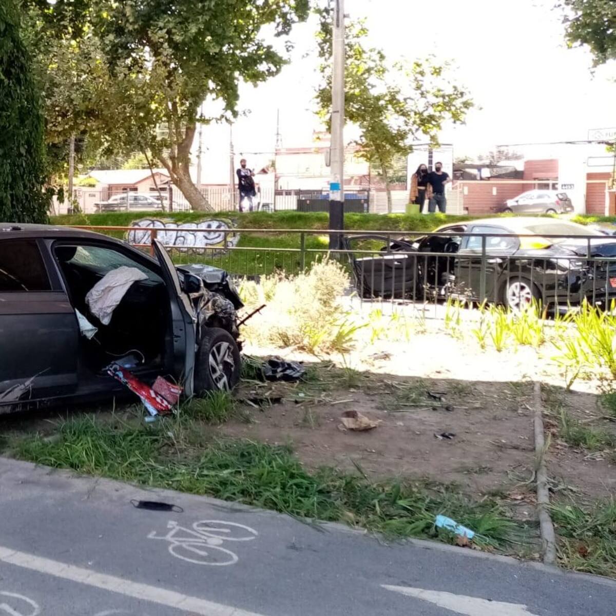 Tres personas resultan heridas tras chocar durante un evento de carreras clandestinas en Quilicura