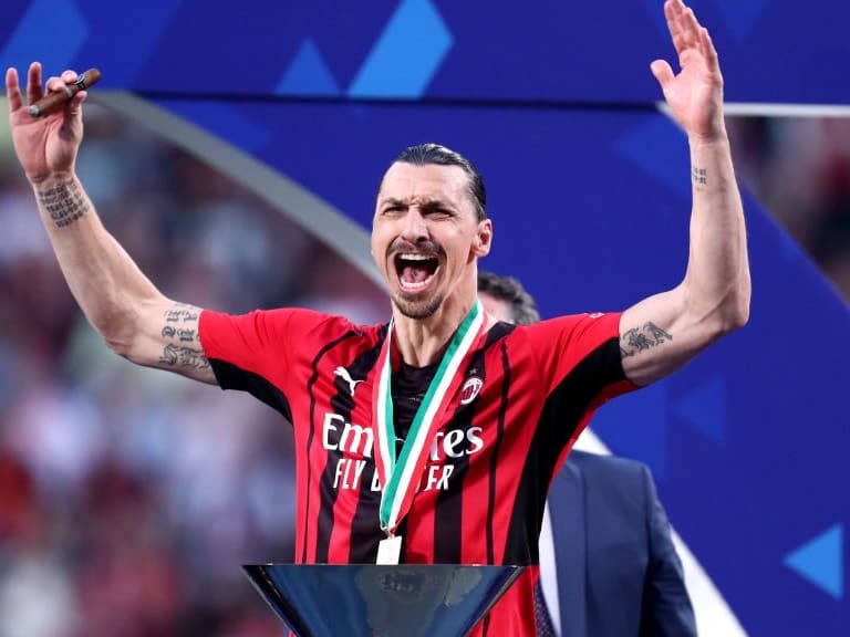 Zlatan recordó a Mino Raiola tras ser campeón en Italia: «Me recomendaría que siga jugando diez años más y robara más dinero»