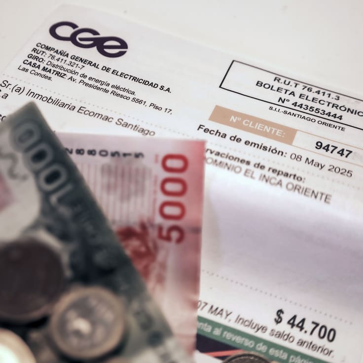 Advierten alzas en varias regiones en cuentas de la luz para 2026 tras nueva licitación: esto aumentaría en cada caso