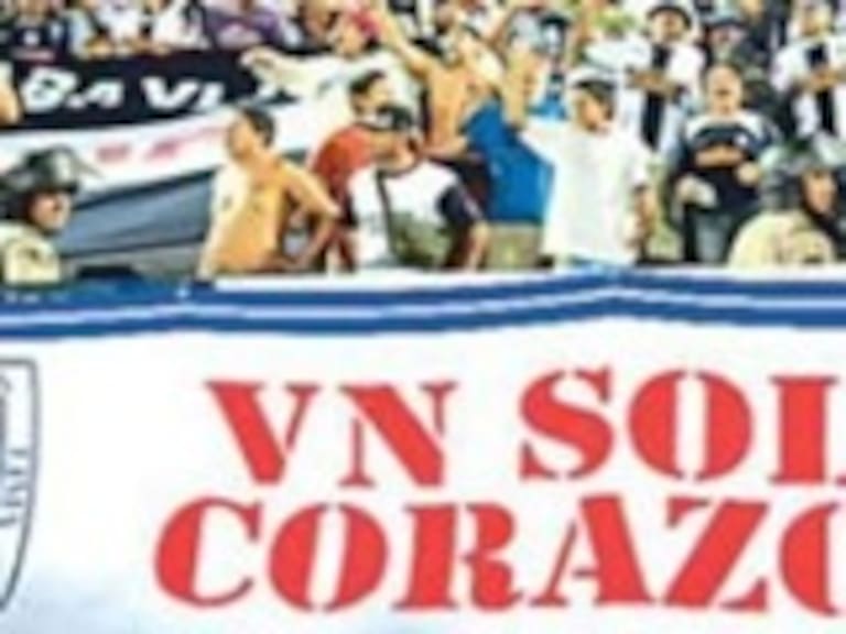 Barra de Alianza Lima hizo un llamado a la hermandad entre Chile y Perú