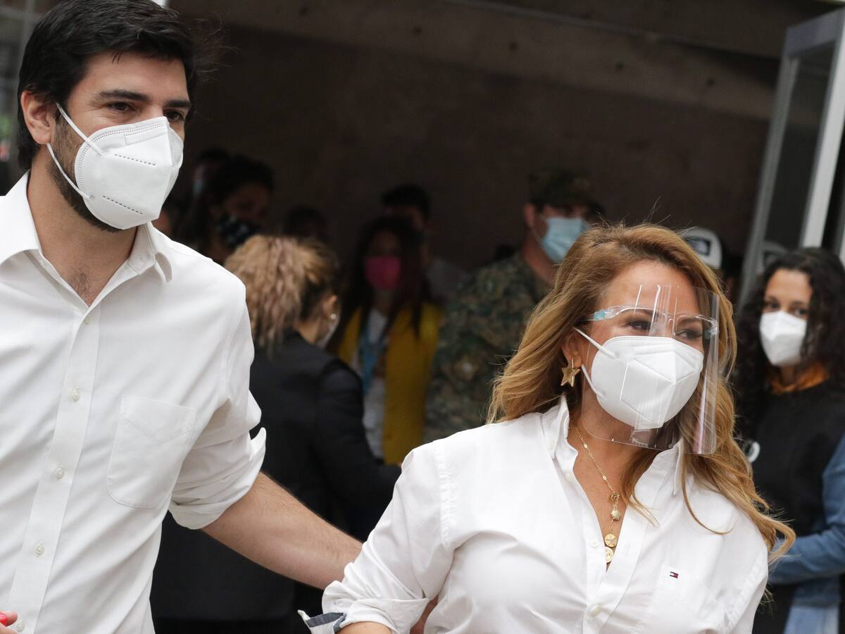 «Nadie está por sobre la ley»: Supuesta celebración del cumpleaños de Cathy Barriga está en la mira de las autoridades sanitarias