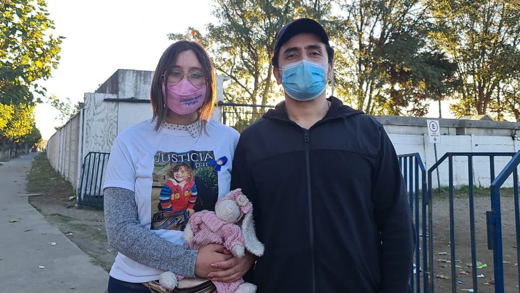 Camila Almonacid y Raúl Moya