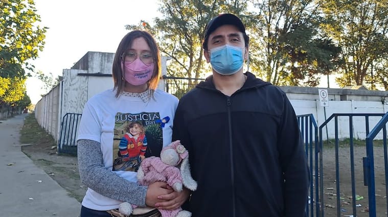Camila Almonacid y Raúl Moya