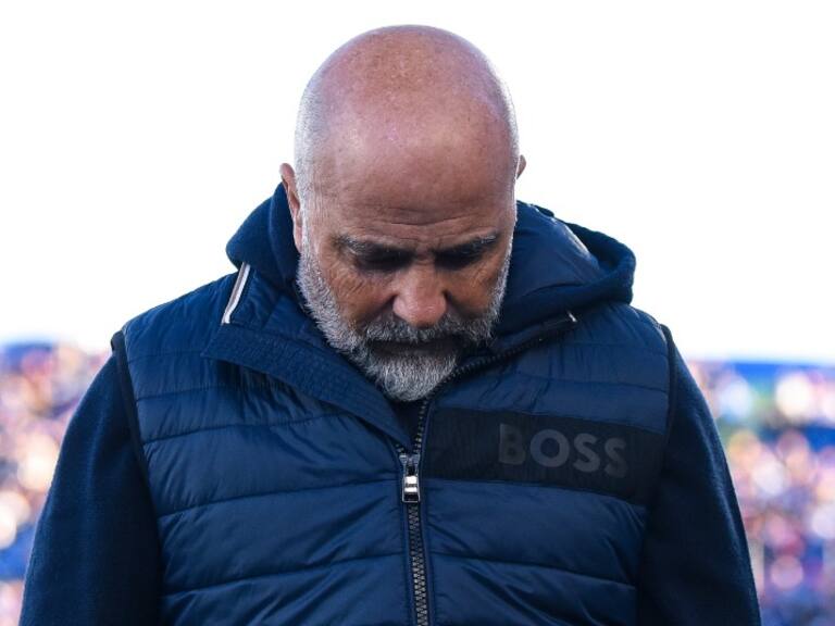 Jorge Sampaoli recibe carta de despido y no sigue en la banca del Sevilla: el club busca nuevo DT