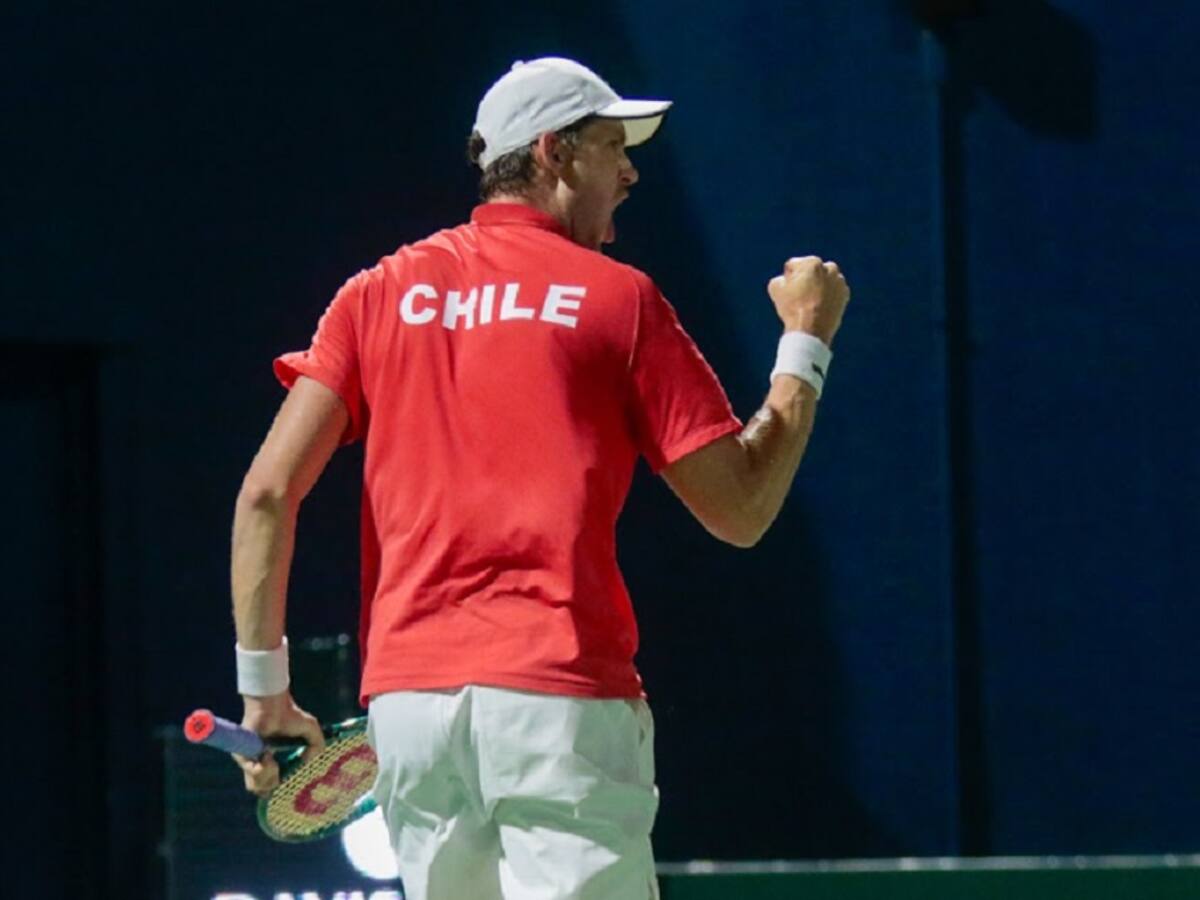 Nicolás Jarry se sacude de sus lamentos con sólida victoria sobre peruano Varillas e iguala la serie 2-2 en Ñuñoa por Copa Davis