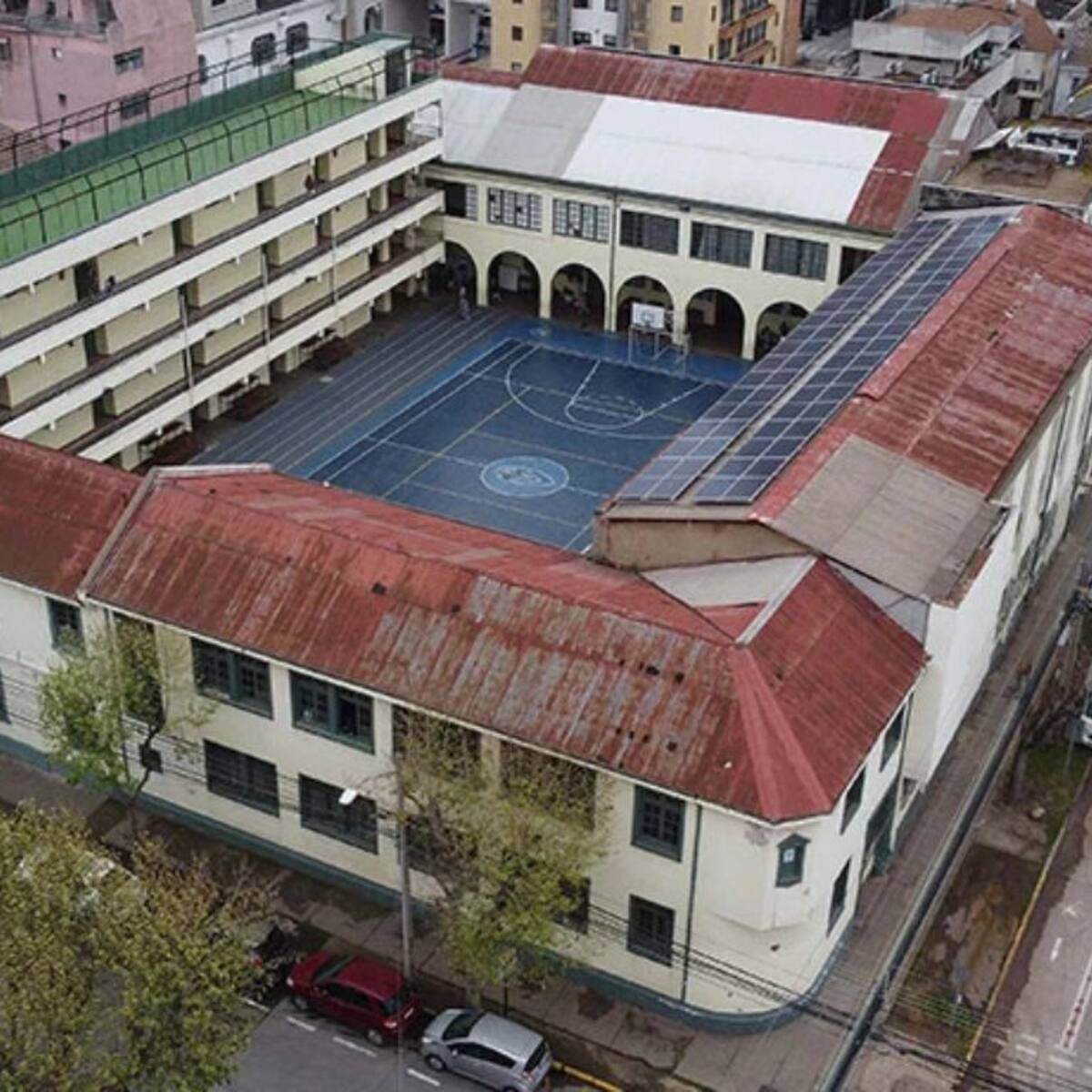 Crisis en María Auxiliadora de Viña del Mar: apoderados denuncian que no hay plan para reubicar a casi 600 estudiantes