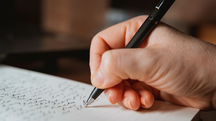 Esta es la única palabra en español que se puede pronunciar pero es imposible de escribir