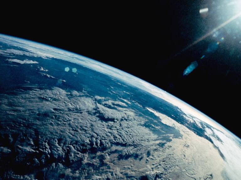 Descubren dos asteroides que amenazan a la Tierra: uno de ellos fue considerado “potencialmente peligroso”