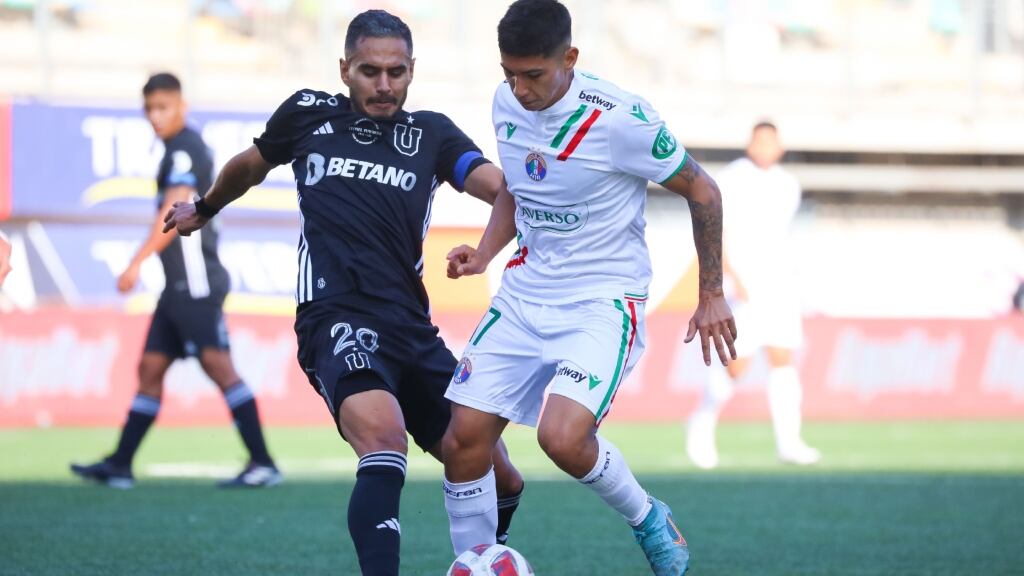 Federico Mateos y su balance del primer semestre con la U: "Tuve que cambiar mi juego, darme cuenta que no era Riquelme"