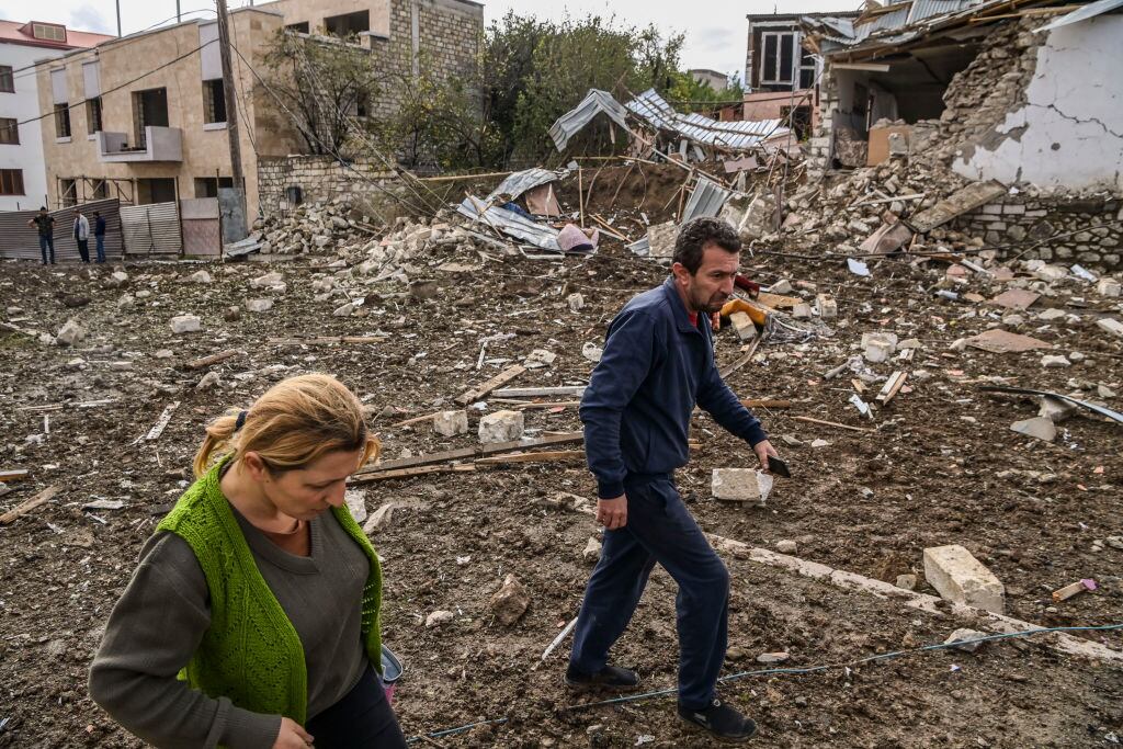 La destrucción por ataques militares en Nagorno Karabaj