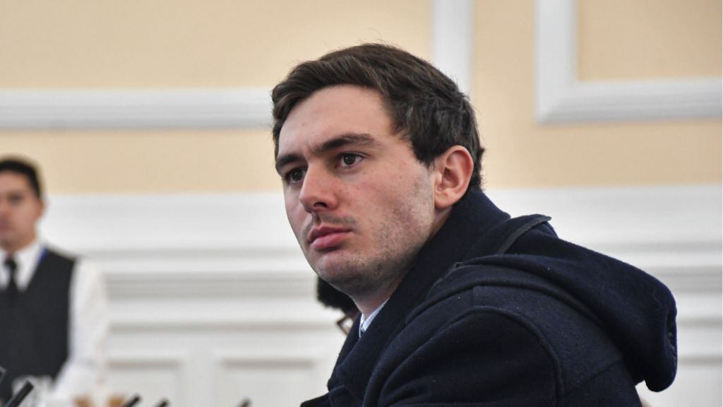 Arturo Phillips, 1024x576 jpg ok