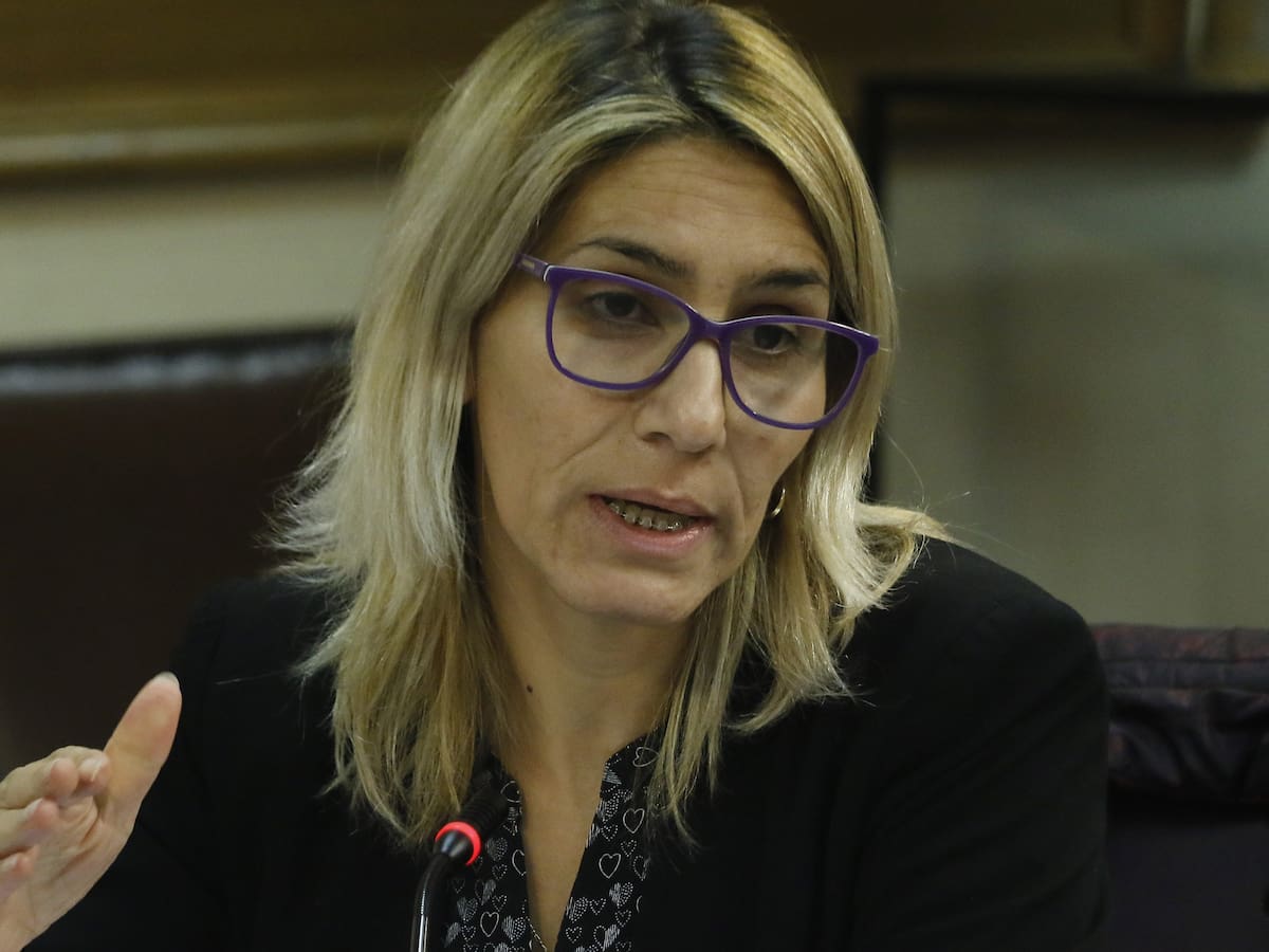 Diputada Erika Olivera sufre accidente de tránsito en la Ruta 68