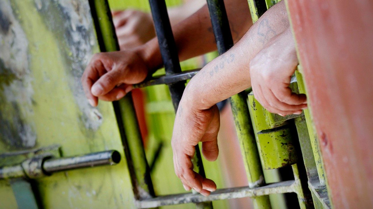 Juzgado de Garantía no otorgó la libertad a interno contagiado con Covid-19 en cárcel de Puente Alto