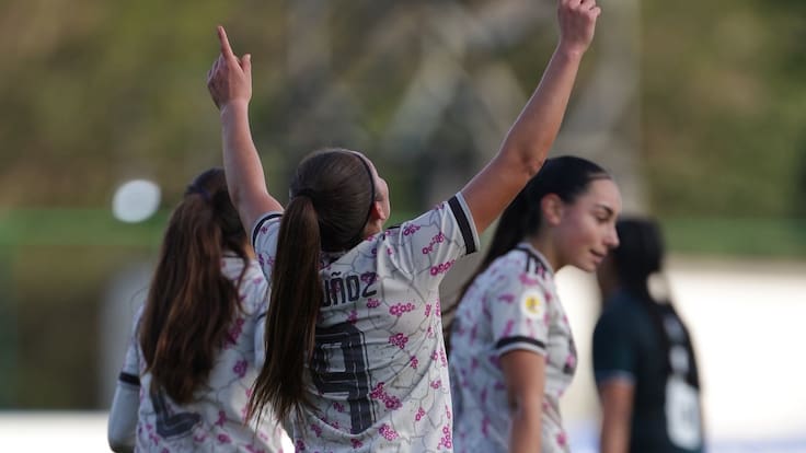 Es hija de un exgoleador de Colo Colo y hoy brilla con La Roja Femenina: debut soñado en el Sudamericano Sub 17