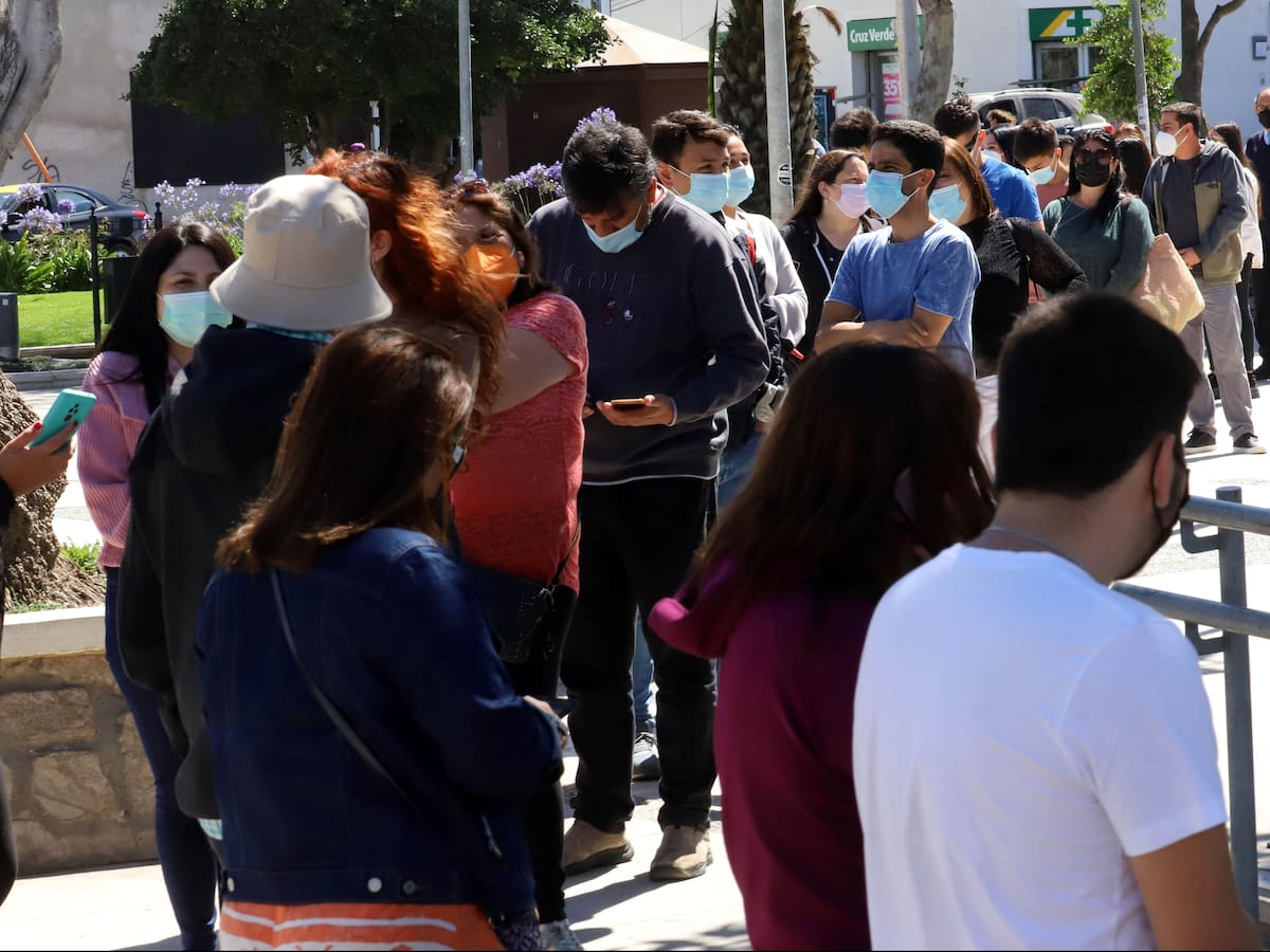 Otro día récord en la pandemia: 14.757 casos nuevos y positividad del 12,9%