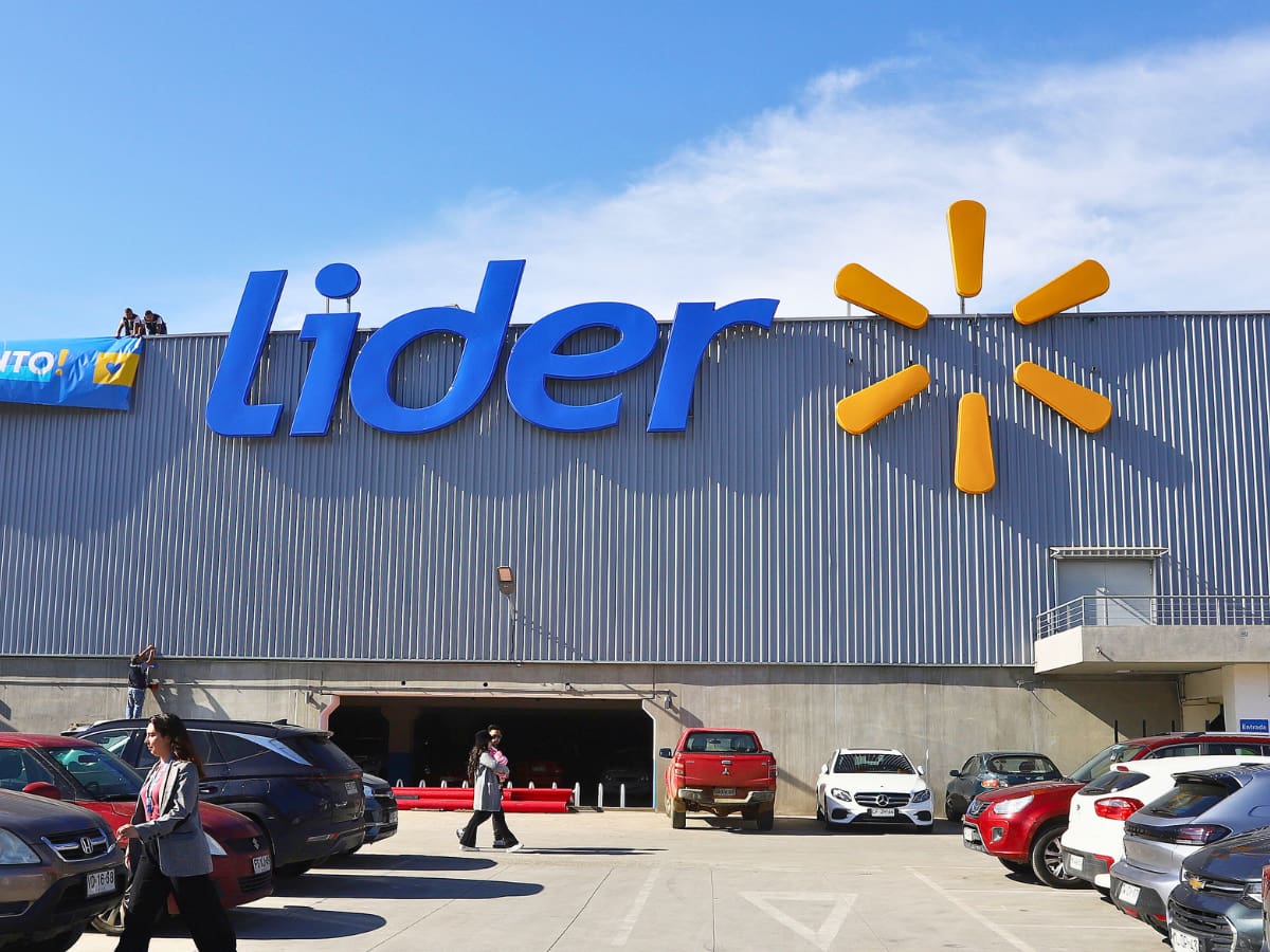 Supermercado Lider comienza a exigir escaneo de boleta para salir de cajas de autoservicio: ¿Es legal?