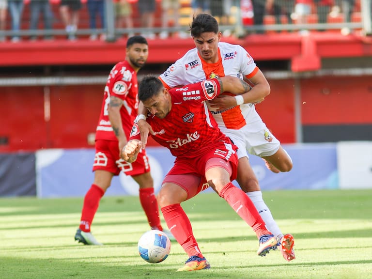 Pese a ser humillado por Ñublense, Cobresal logra su clasificación a la Copa Sudamericana 2026